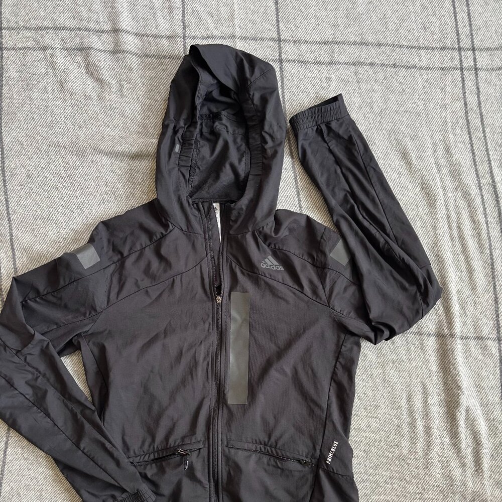 Boys Medium (10-12) Light Hooded Jacket